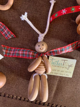 Load image into Gallery viewer, Organic TeetherToys®️ ROUND STANLEY