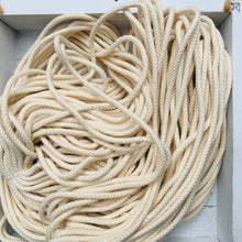 Load image into Gallery viewer, Organic TeetherToys®️ ROUND STANLEY